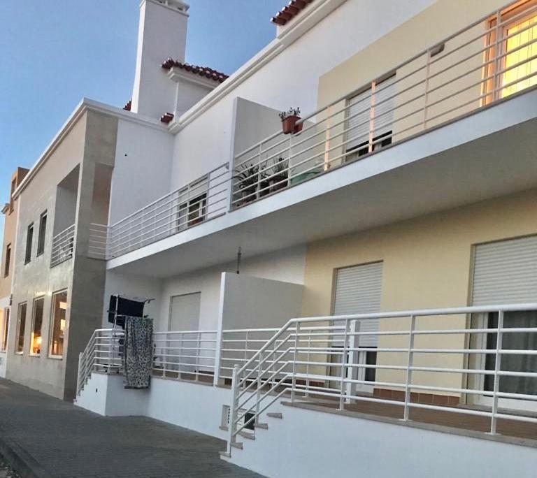 Sea Avenue House - Center Baleal - Surfboard Included Apartman Ferrel  Kültér fotó